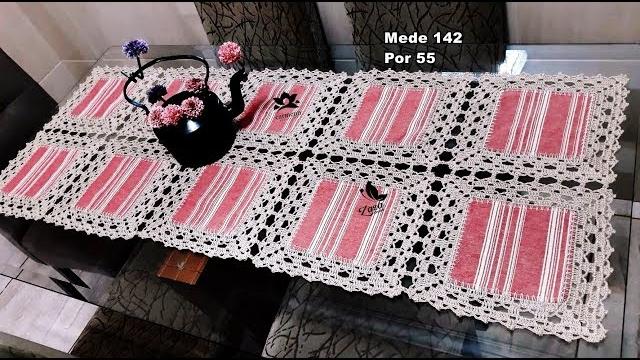 Caminho de mesa Crochê com Tecido Napperon
