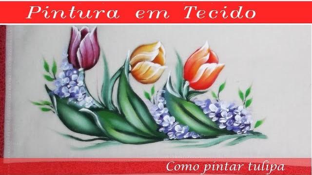 Pintando tulipas em tecido