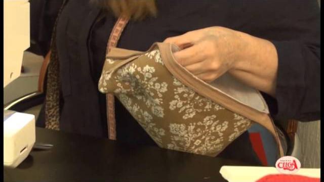 Gilaine Pirani ensina fazer uma bolsinha de mão