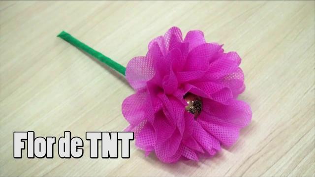Flor de TNT – passo a passo
