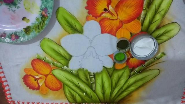 Como pintar orquídea com Lia Ribeiro