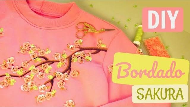 Moletom Sakura – Bordado de Flor de Cerejeira 3D com Paetês e Muranos