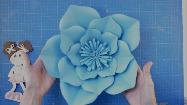 DIY flor gigante de papel para bodas de turquesa