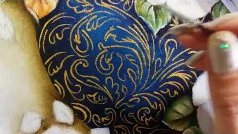 Vaso azul com stencil e rosas amarelas – Vídeo 2 – Pintura em tecido Ana Ferrante