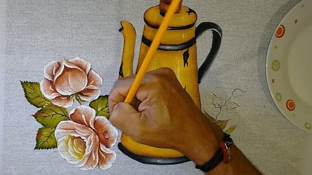 Roberto Ferreira – Aprenda a pintar ROSAS e Folhas – Continuação Bule amarelo- parte 2