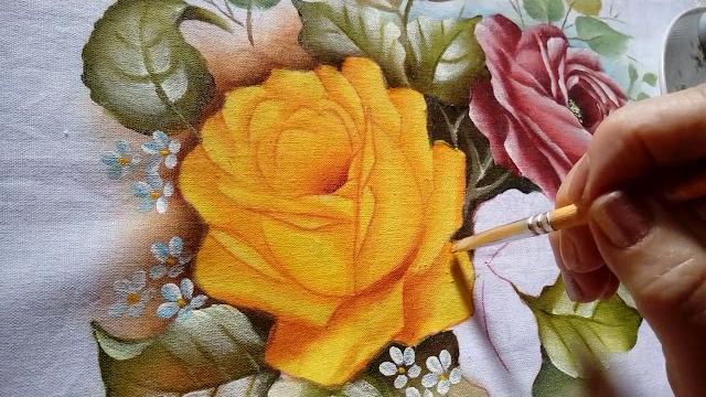 Rosa amarela – Pintura em tecido