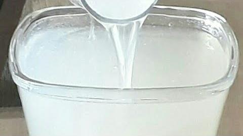 Faça 10 litros de base transparente com 1/2 litro de óleo para sabão líquido é detergente