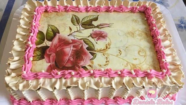 Confeitando bolo floral com bico 402 Wilton