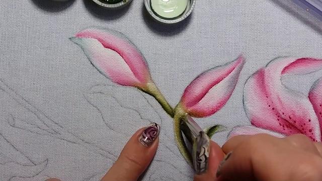 Lírios rosa – folha e botão – Parte 1 – Pintura em tecido