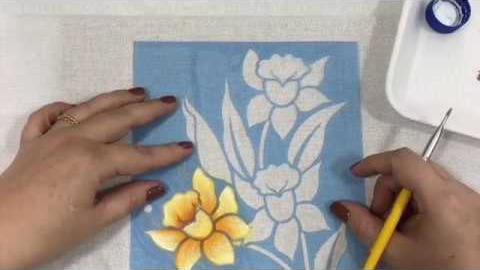 Pintura em tecido com estêncil para iniciantes