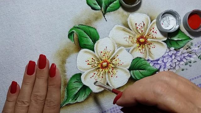 Pintura Flores do Campo com Falso Barrado de Crochê – Parte 2