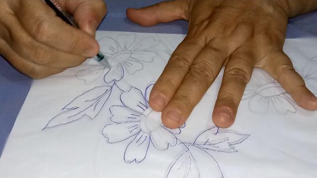 Bordados a mão – imprimindo risco para bordados