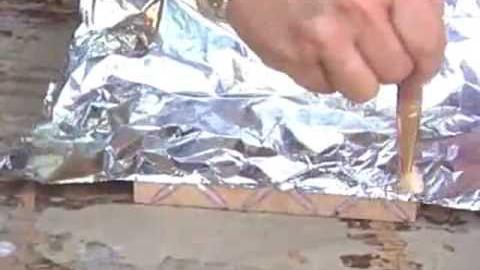 Falsa Prata Boliviana com cola quente e papel aluminio