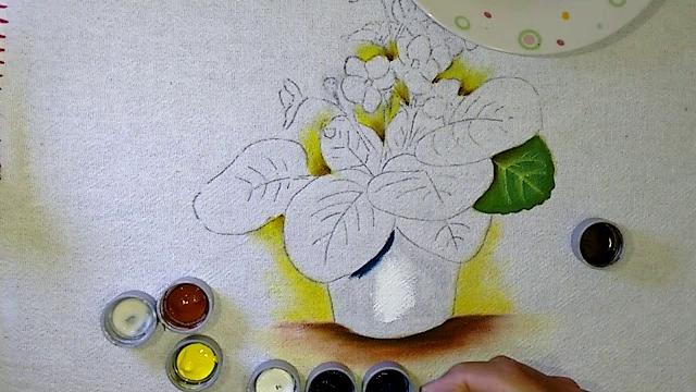 Roberto Ferreira – Aprenda a Pintar em tecido Vaso e folhas de Violetas