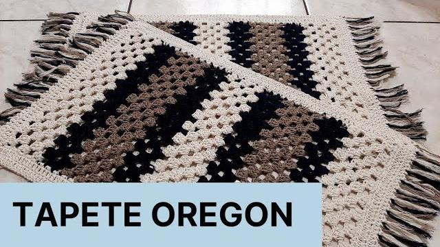 Tapete Oregon em Crochê – Azul Marinho e Bege