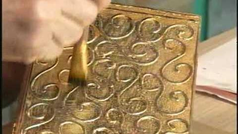 Livro antigo em MDF – Técnica de papel folha de ouro e betume