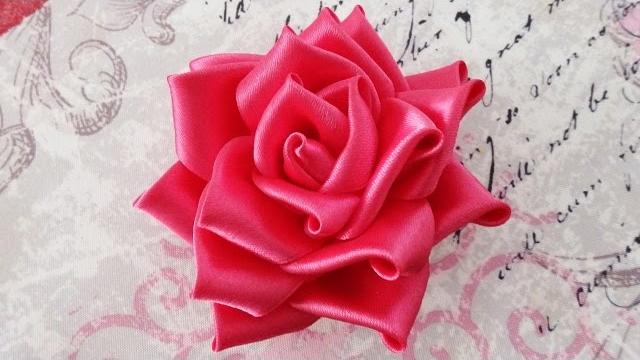Flores com fita de cetim rosa – The Flor Art