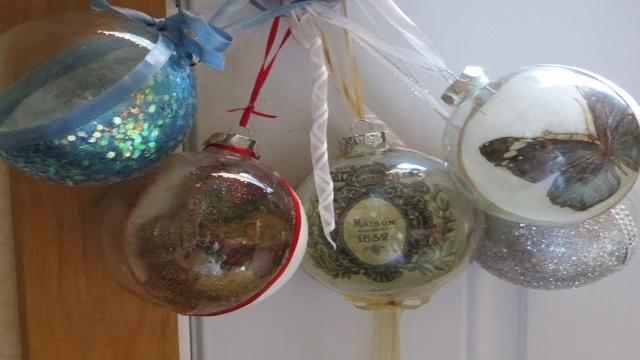 Decoupage Tutorial Christmas Balls with Glitter por patioelf