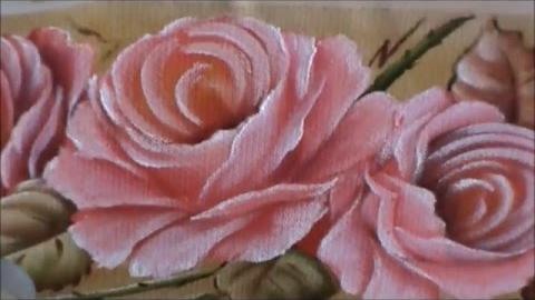 Pintando rosas em toalha de mão – 2  Cristina Ribeiro – Loucos por Pintura