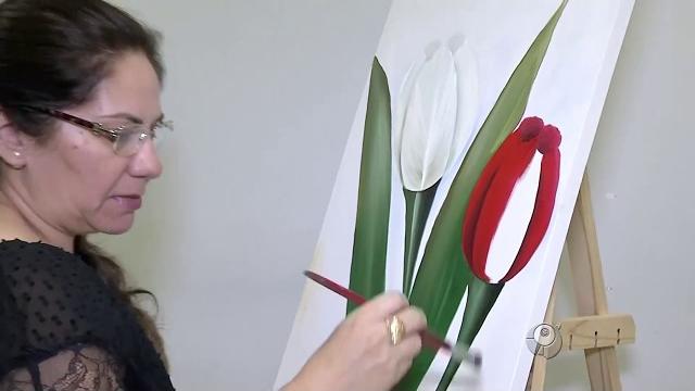 Pintura de Tulipa – Cenário Feminino