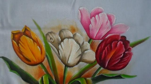 Pintando tulipas coloridas